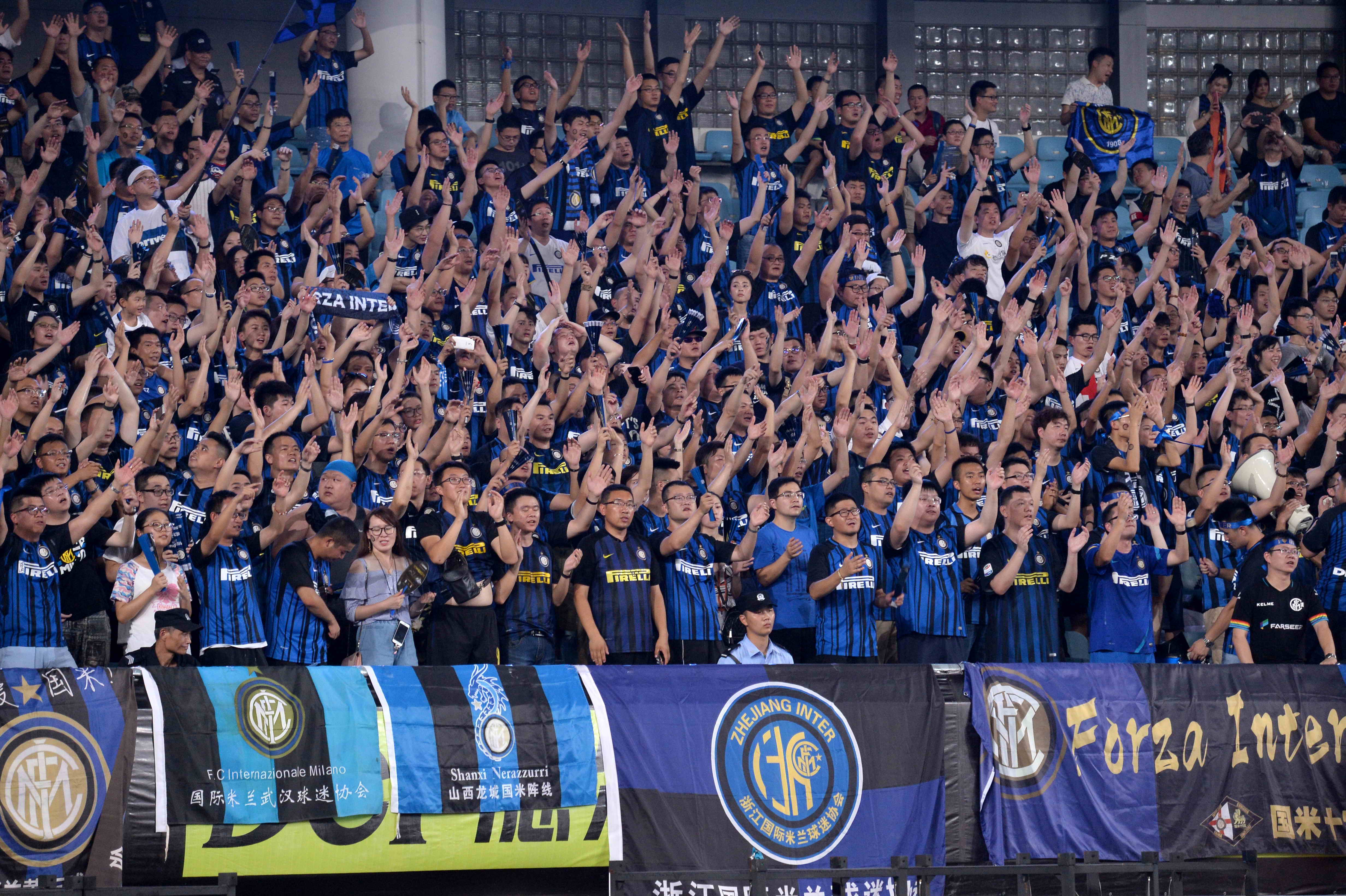 人数劣势立 人数劣势立